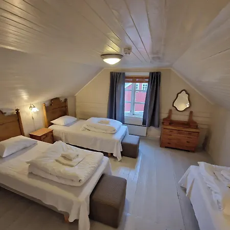 호스텔 Rorbuer Kabelvåg