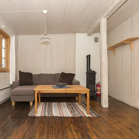 Rorbuer Hostel Kabelvag