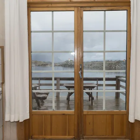 Rorbuer Hostel