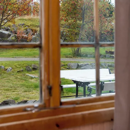 Rorbuer Hostel Kabelvag